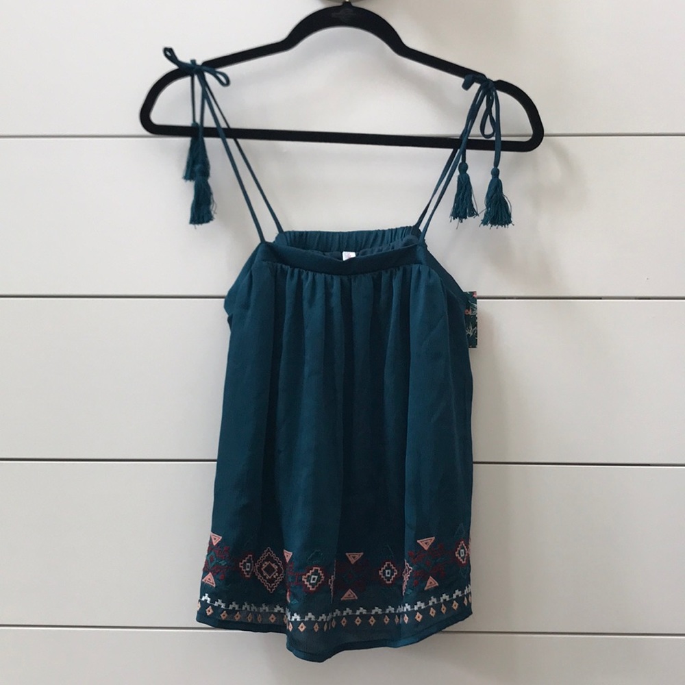 Teal Aztec shirt NWT